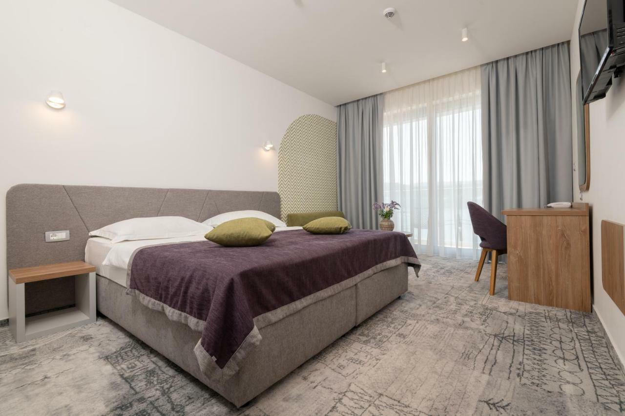 Hotel Nova Neum Bagian luar foto